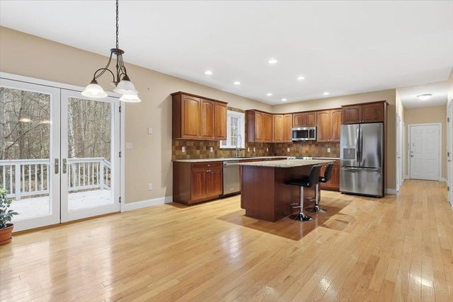 2 Walter Hill Road, Mont Vernon, NH 03057