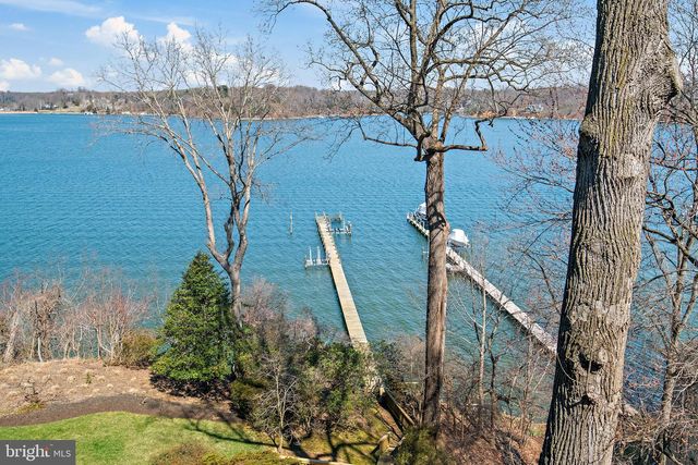 1716 SEVERN FOREST DR, Annapolis, MD 21401