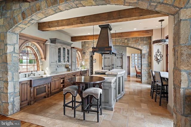 1716 SEVERN FOREST DR, Annapolis, MD 21401