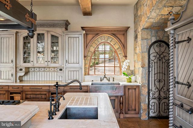 1716 SEVERN FOREST DR, Annapolis, MD 21401