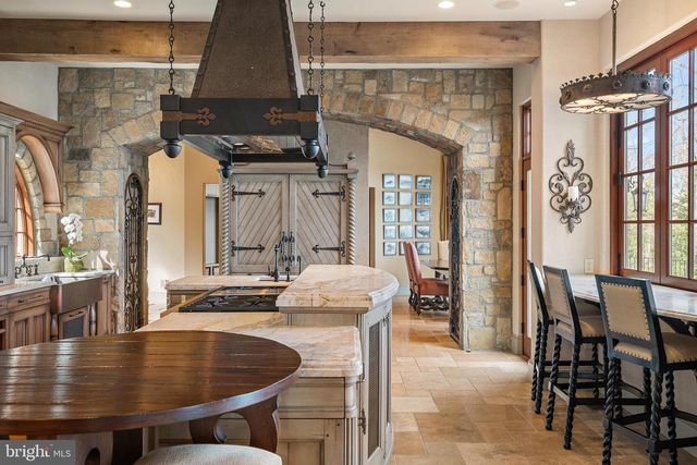 1716 SEVERN FOREST DR, Annapolis, MD 21401