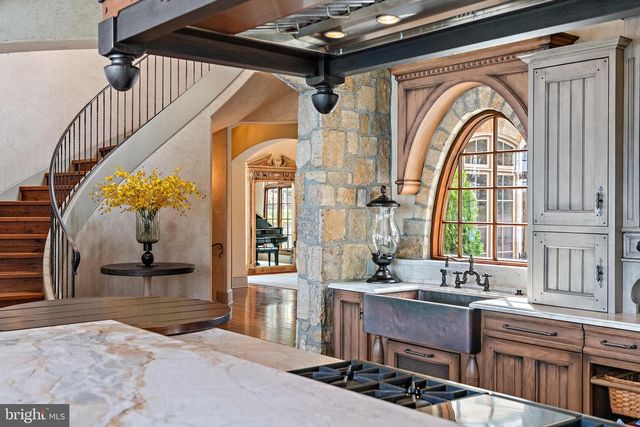 1716 SEVERN FOREST DR, Annapolis, MD 21401