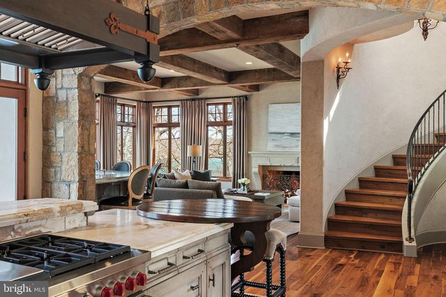 1716 SEVERN FOREST DR, Annapolis, MD 21401