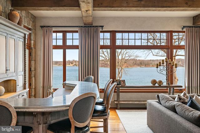 1716 SEVERN FOREST DR, Annapolis, MD 21401