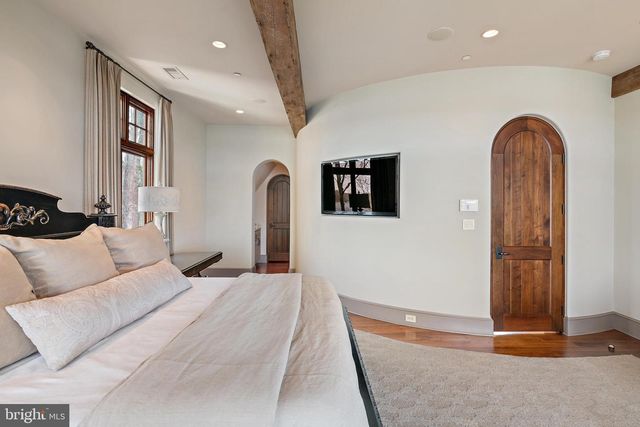 1716 SEVERN FOREST DR, Annapolis, MD 21401