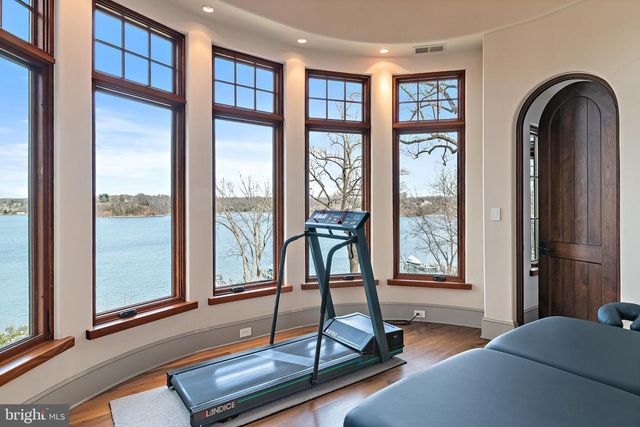 1716 SEVERN FOREST DR, Annapolis, MD 21401