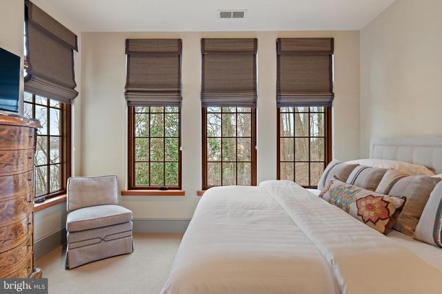 1716 SEVERN FOREST DR, Annapolis, MD 21401