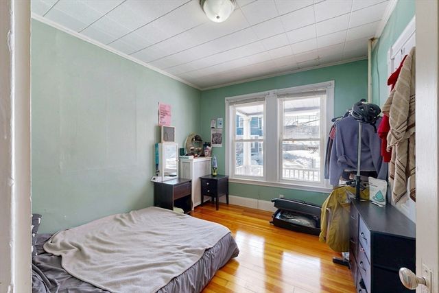 5 Alcott St, Boston, MA 02134