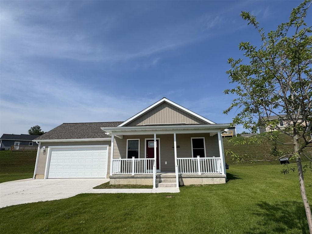 258 Willowside Drive, Shelby, MI 49455