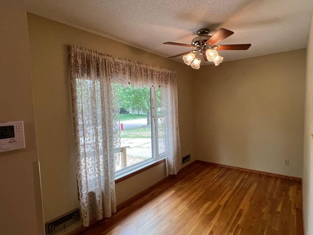 8401 79th Street S, Cottage Grove, MN 55016