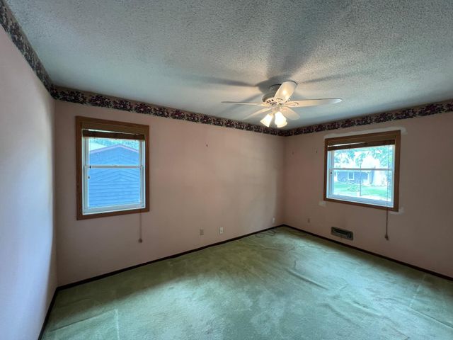8401 79th Street S, Cottage Grove, MN 55016