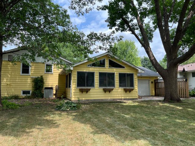 8401 79th Street S, Cottage Grove, MN 55016