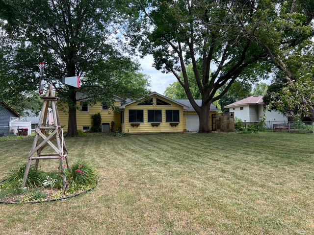 8401 79th Street S, Cottage Grove, MN 55016