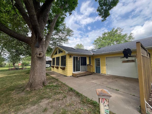 8401 79th Street S, Cottage Grove, MN 55016