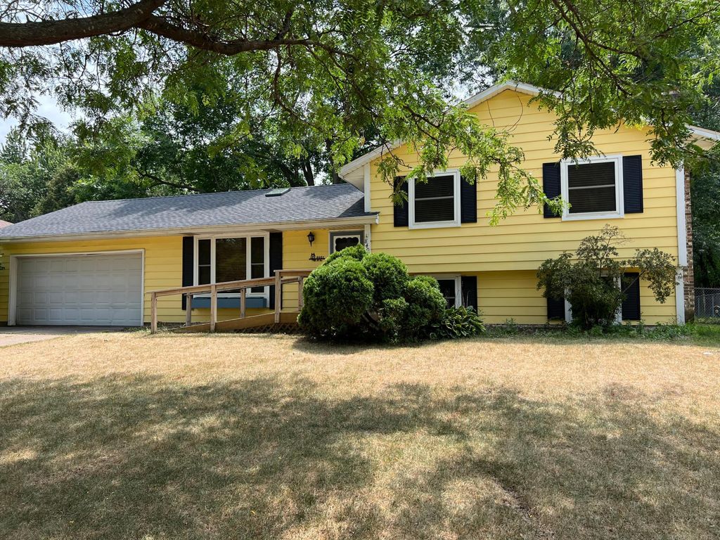 8401 79th Street S, Cottage Grove, MN 55016