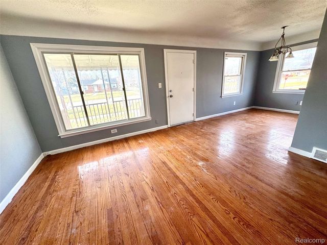 14613 Trenton Road, Southgate, MI 48195