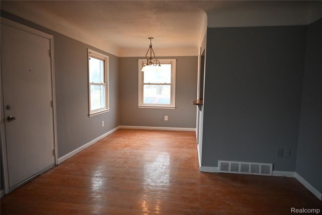 14613 Trenton Road, Southgate, MI 48195