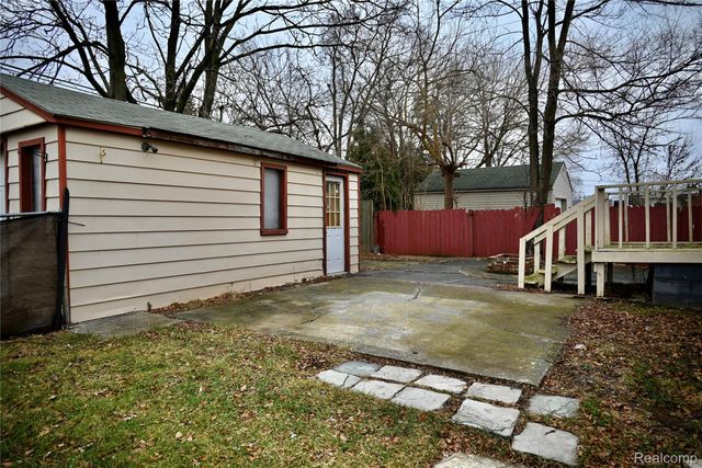 14613 Trenton Road, Southgate, MI 48195