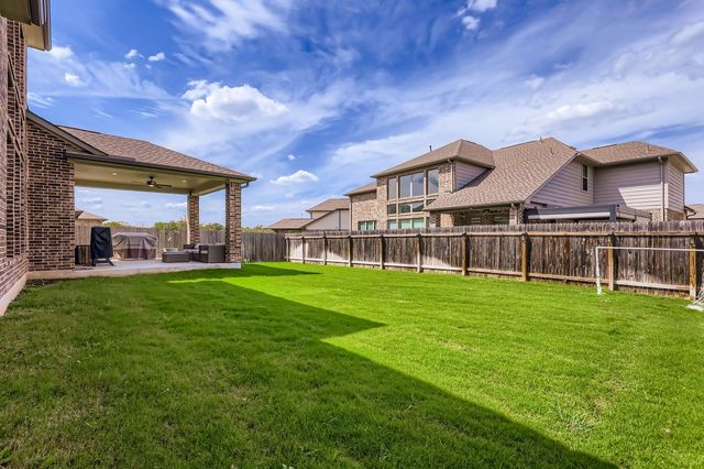 134 Arcadian LN, Liberty Hill, TX 78642