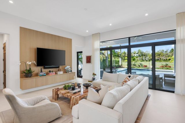 17057 Cappuccino Way, Boca Raton, FL 33496