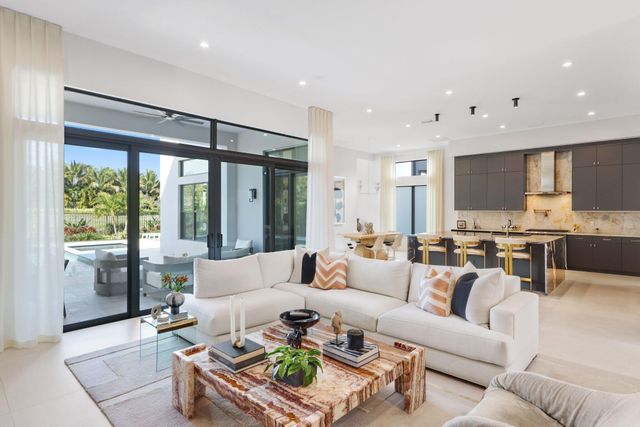 17057 Cappuccino Way, Boca Raton, FL 33496