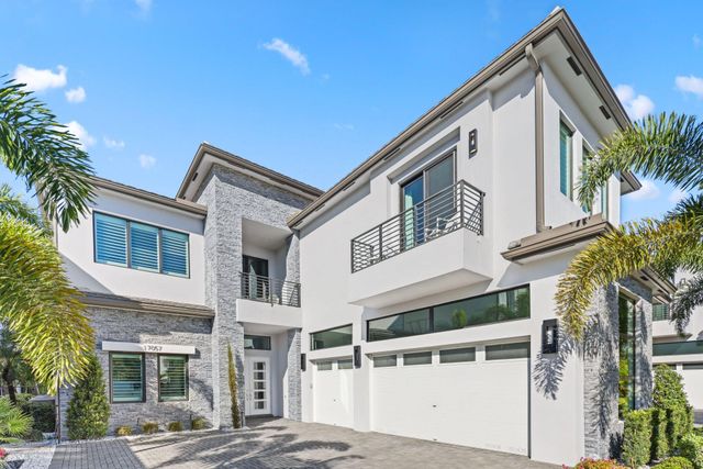 17057 Cappuccino Way, Boca Raton, FL 33496