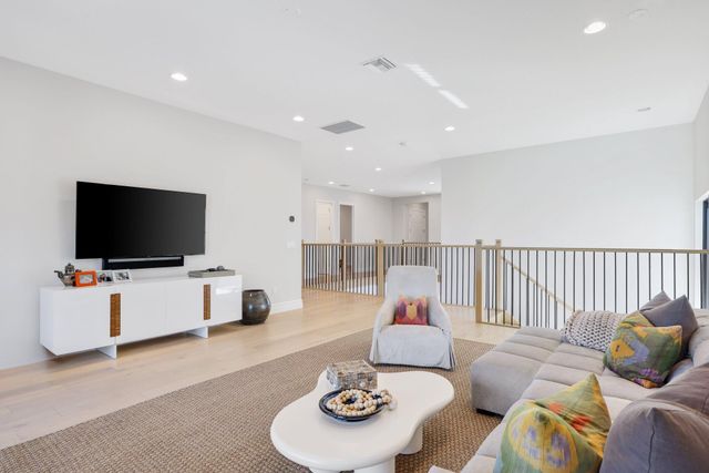 17057 Cappuccino Way, Boca Raton, FL 33496