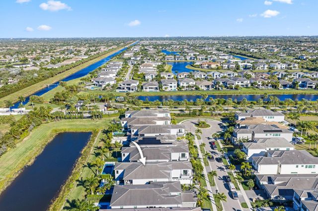 17057 Cappuccino Way, Boca Raton, FL 33496