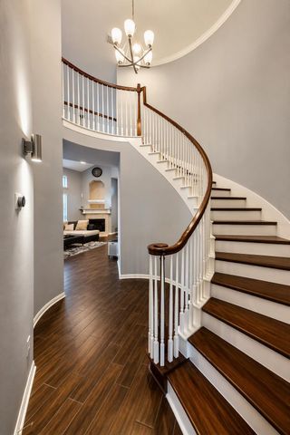 15 Oakmont Court, Jersey Village, TX 77064