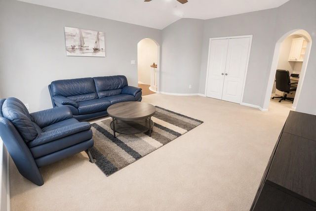 15 Oakmont Court, Jersey Village, TX 77064