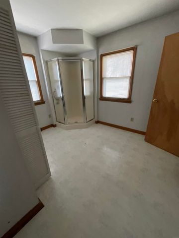 221 Mission Street, Strawberry Point, IA 52076