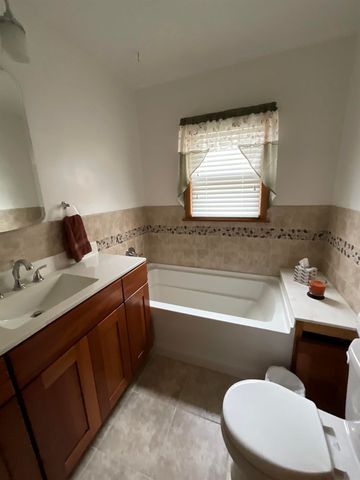 221 Mission Street, Strawberry Point, IA 52076