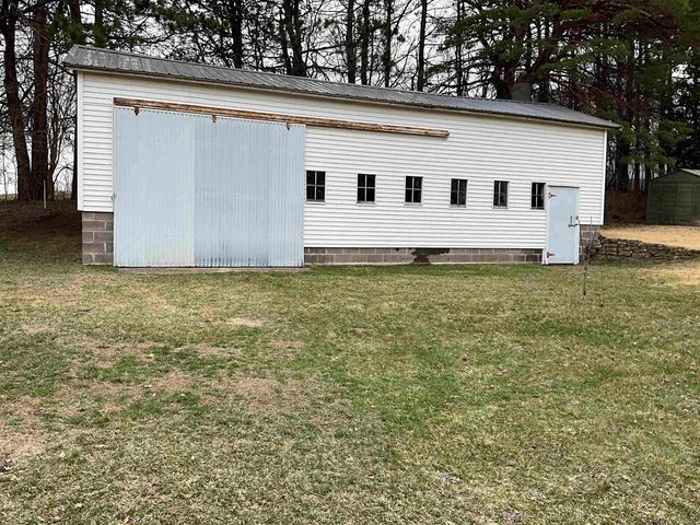 221 Mission Street, Strawberry Point, IA 52076