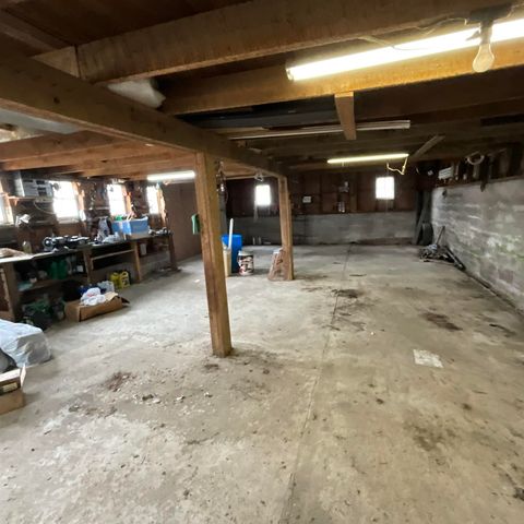 221 Mission Street, Strawberry Point, IA 52076