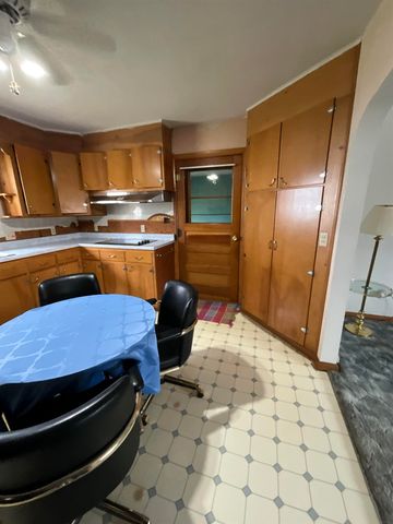 221 Mission Street, Strawberry Point, IA 52076