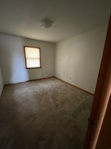 221 Mission Street, Strawberry Point, IA 52076