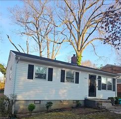 1111 Winslow Street, High Point, NC 27260
