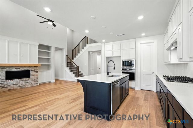 12188 Heartvine Parkway, Schertz, TX 78154