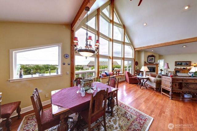 33704 J Place, Ocean Park, WA 98640