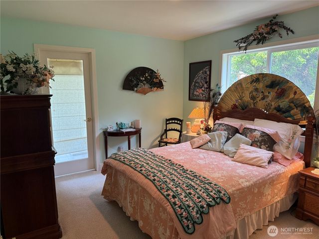 33704 J Place, Ocean Park, WA 98640