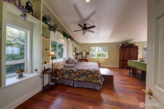 33704 J Place, Ocean Park, WA 98640