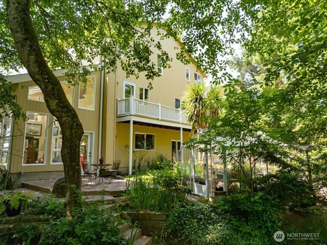 33704 J Place, Ocean Park, WA 98640