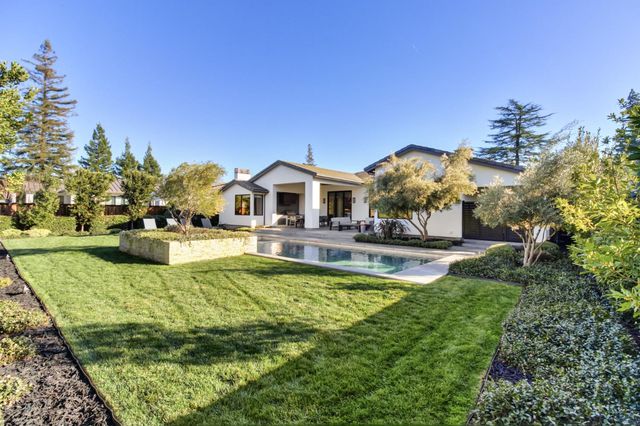 3321 Sierra Oaks Dr, Sacramento, CA 95864