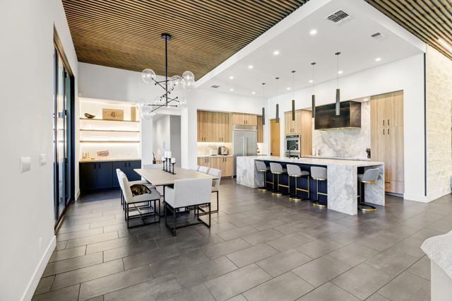 3321 Sierra Oaks Dr, Sacramento, CA 95864