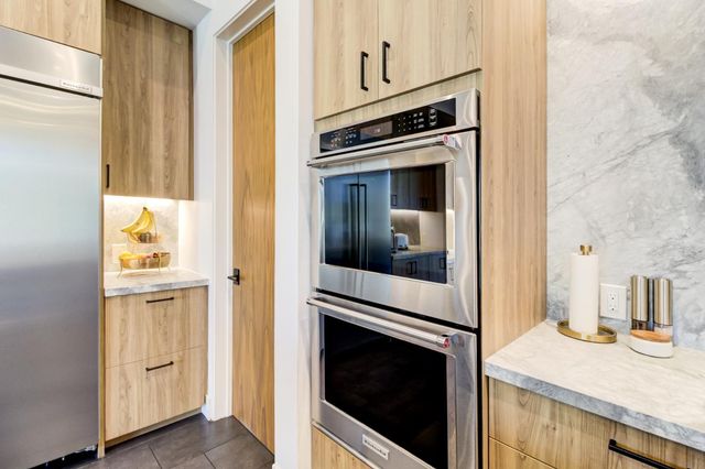 3321 Sierra Oaks Dr, Sacramento, CA 95864