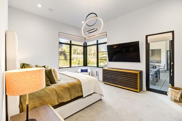 3321 Sierra Oaks Dr, Sacramento, CA 95864