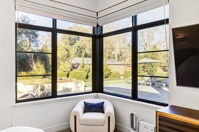 3321 Sierra Oaks Dr, Sacramento, CA 95864