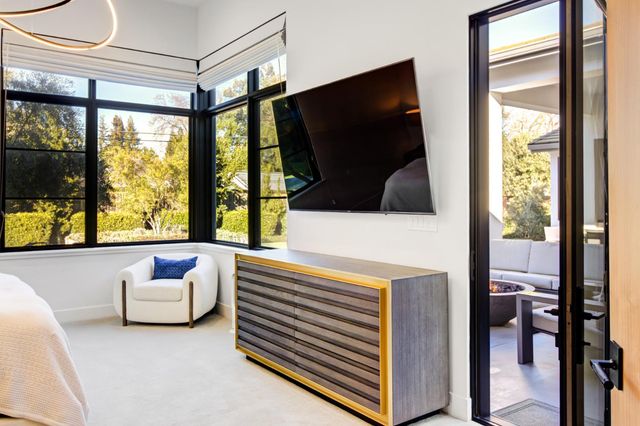 3321 Sierra Oaks Dr, Sacramento, CA 95864