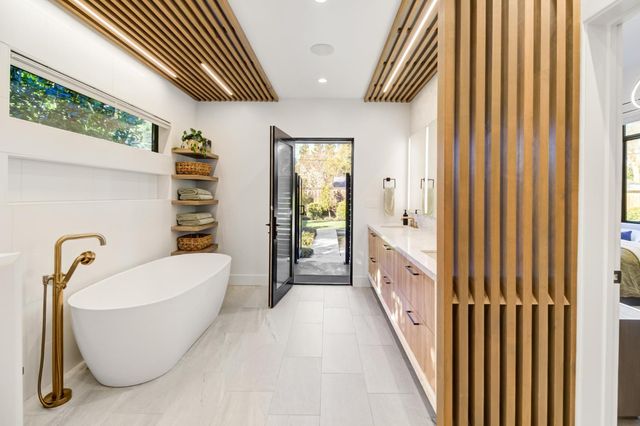 3321 Sierra Oaks Dr, Sacramento, CA 95864