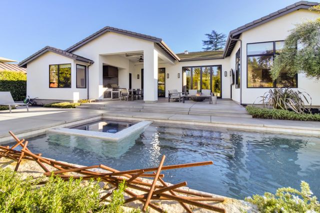 3321 Sierra Oaks Dr, Sacramento, CA 95864